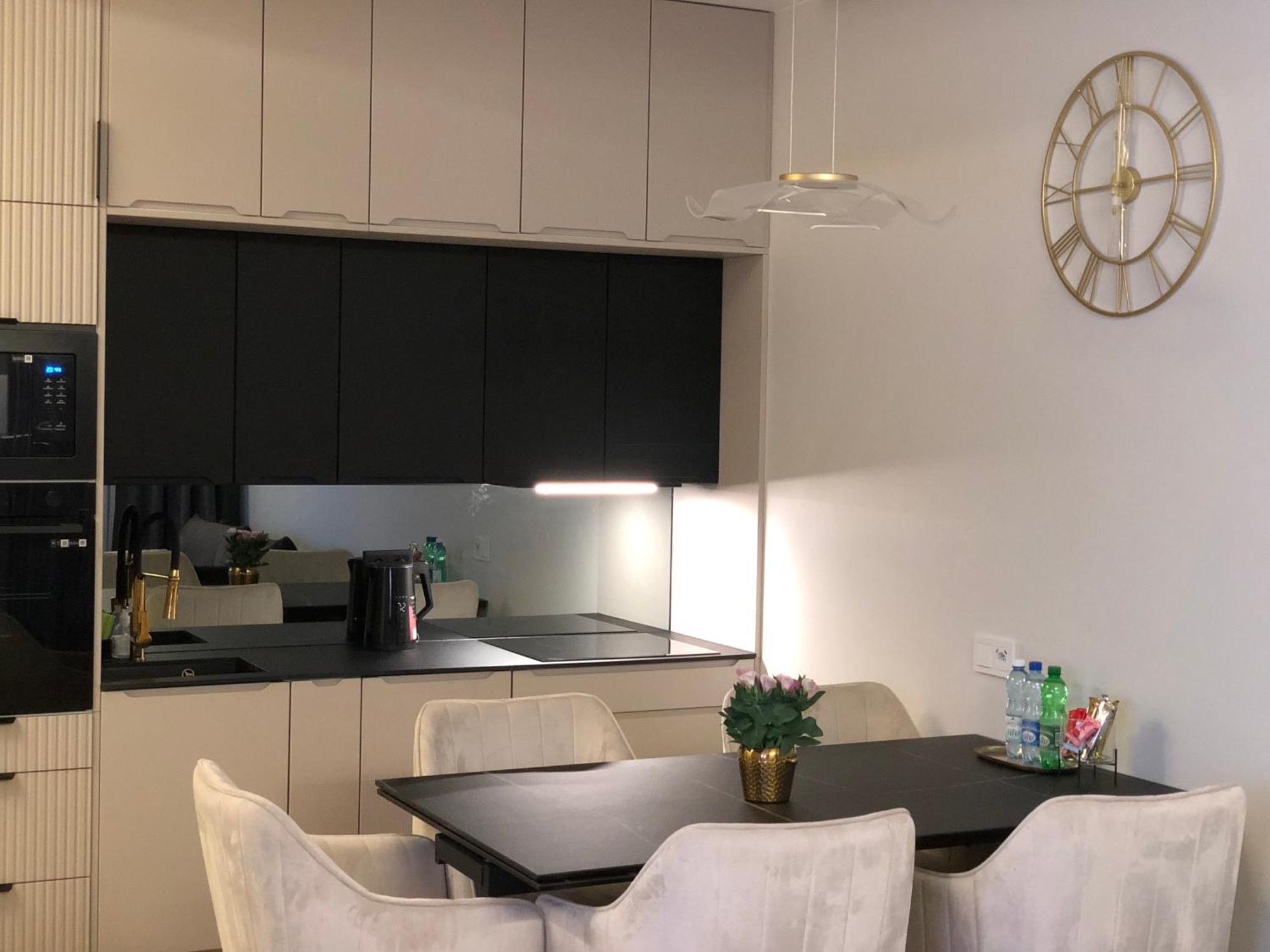 Komfortowe Apartamenty Kielce Klonowa ,Ogrodek, Garaz Podziemny, Samodzielne Wejscie Na Kod 24H Esterno foto