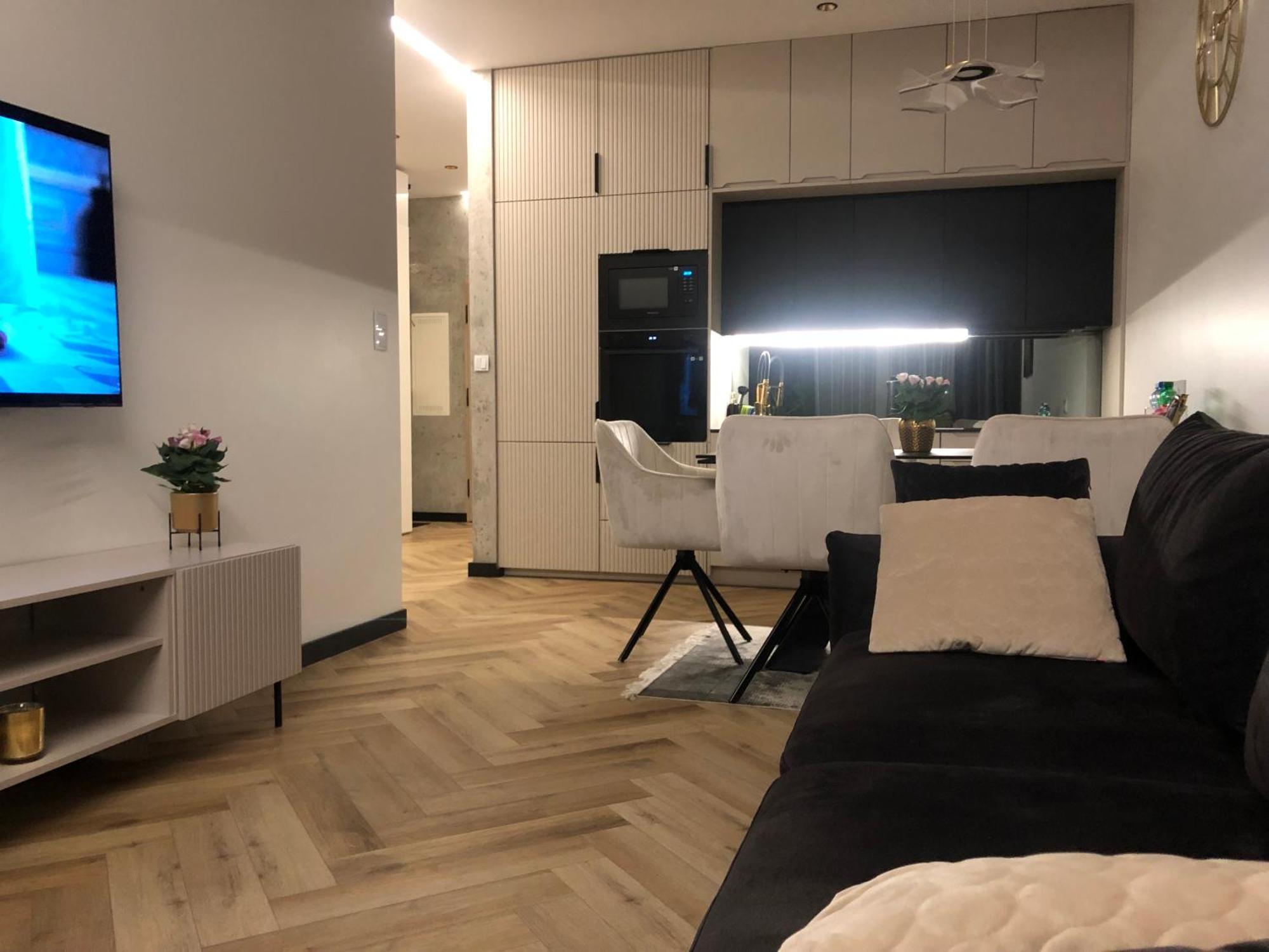 Komfortowe Apartamenty Kielce Klonowa ,Ogrodek, Garaz Podziemny, Samodzielne Wejscie Na Kod 24H Esterno foto